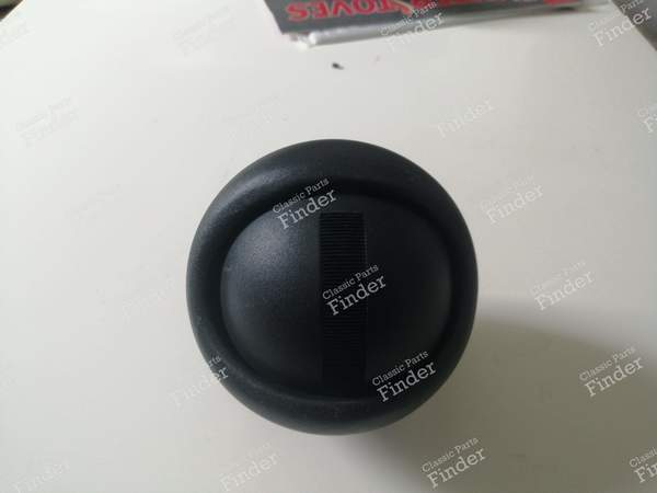 Cendrier 'boule' - CITROËN CX - 0