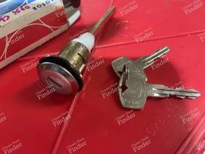 Brand new door lock with 2 keys - DATSUN Cherry (E 10)