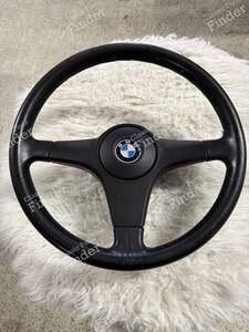 Volant sport - BMW 3 (E30)