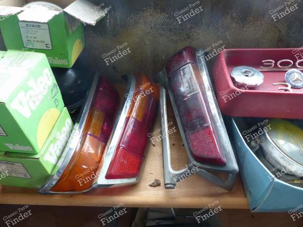Lot de pièces 300SEC - MERCEDES BENZ W111 / W112 (Heckflosse) - 7
