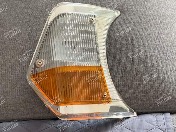 Right front flasher / Nightlight - R10 phase 1 - RENAULT 8 / 10 (R8 / R10) - 7076- 0