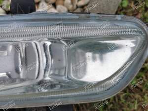 Front right fog light (older shape of front bumper) - PEUGEOT 406 Coupé - 67720881- thumb-6