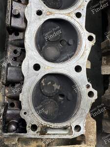3.5 V8 Engine Cylinder Heads - LAND ROVER Range Rover - thumb-4