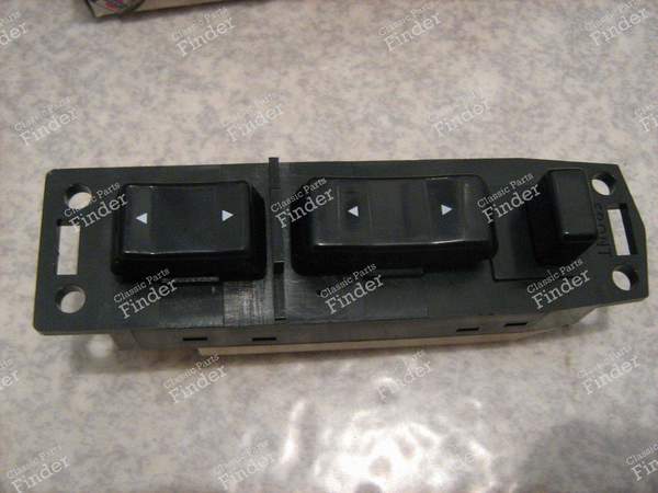 Electric window switch - NISSAN Prairie / Axxess (M11) - 2540130R00- 0