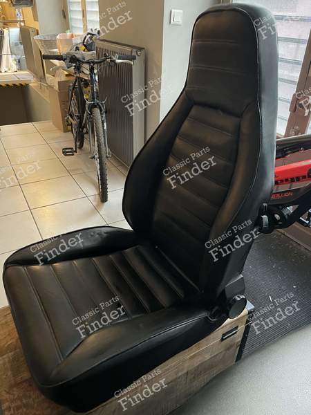 Black leather seats - PORSCHE 911 / 912 E (G Modell) - 3