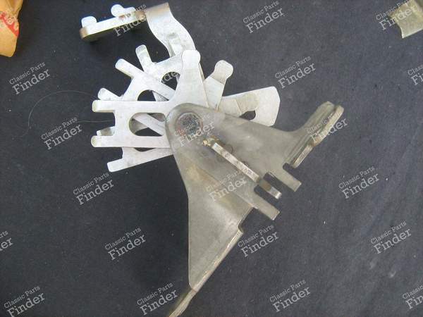 Gearbox fork - NISSAN Pulsar (N10) - 32880m8803- 0