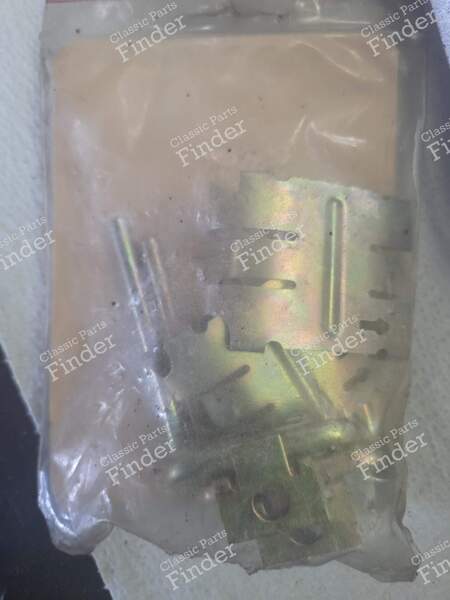 plaquettes de frein - VOLKSWAGEN (VW) Golf I / Rabbit / Caddy / Jetta - 222 01 040- 1