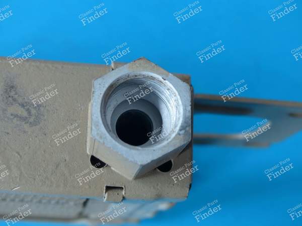 Refroidisseur d'huile d'origine - version 1300 - ALPINE A110 - 7700561977- 1