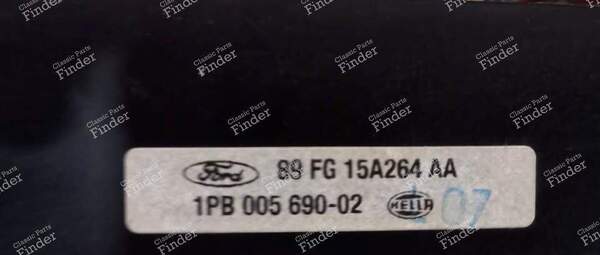 Feux antibrouillard - Versions XR3 / RS - FORD Fiesta / Courier - 4