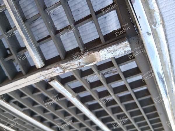 Grille & Shell - MERCEDES BENZ /8 (W114 / W115) - A1158880315- 3