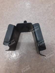 Support de pare-choc arrière gauche - PEUGEOT 504