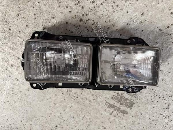 Headlights - Right side - DATSUN 720 - 26010-54W00- 1