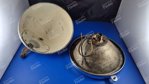 Antique chrome headlight - RENAULT Primaquatre - 2